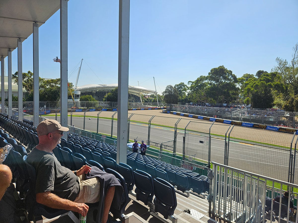 ricciardo grandstand view turn 3