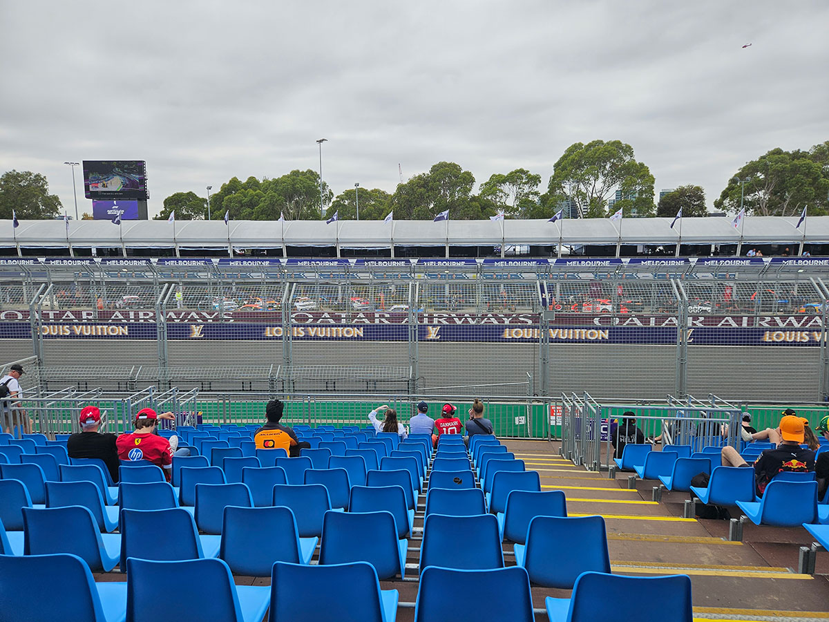 senna grandstand view centre